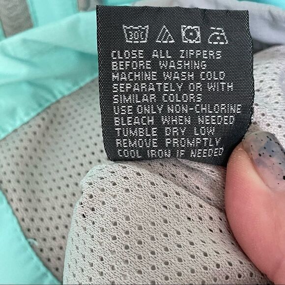 New Balance Mint Green/Baby Blue & Silver Front Zipper Woman’s Spring Jacket, S - Picture 11 of 12